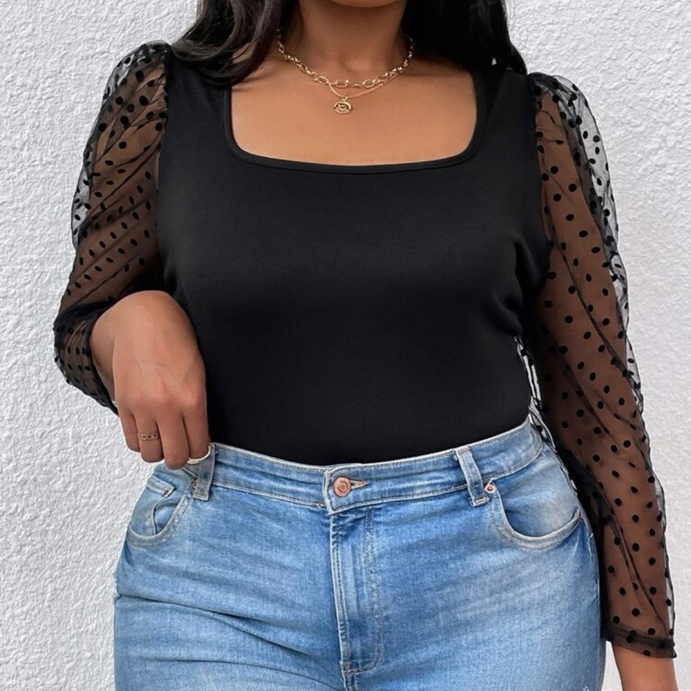 Plus Polka Dot Mesh Puff Sleeve Square
Neck Bodysuit Size: 12 (0XL)